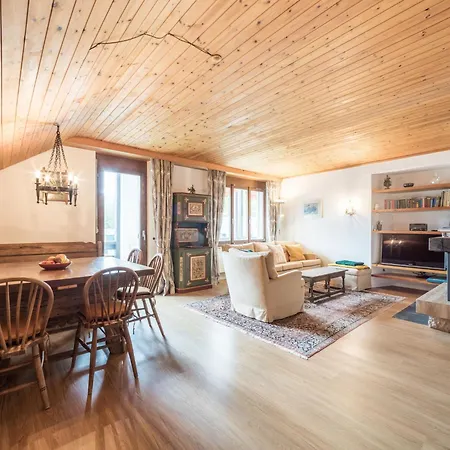 Val Signina 8-17 By Interhome Laax