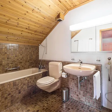Val Signina 8-17 By Interhome *